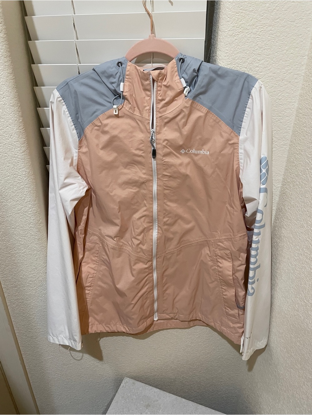Columbia Women's Pink, Gray & White Hooded Windbreaker Jacket, size M